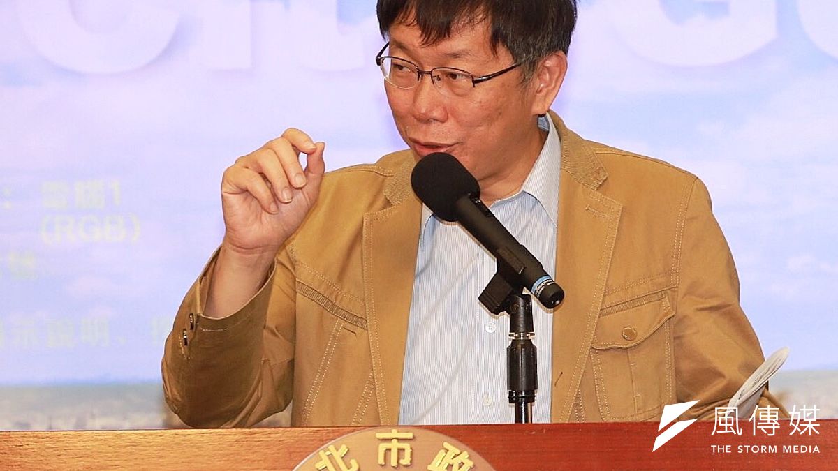 台北市長柯文哲上午在交通會議前,被問到網路霸淩等相關問題。(資料照片,林韶安攝) 台北市長柯文哲上午在交通會議前,被問到網路霸淩等相關問題。(資料照片,林韶安攝)