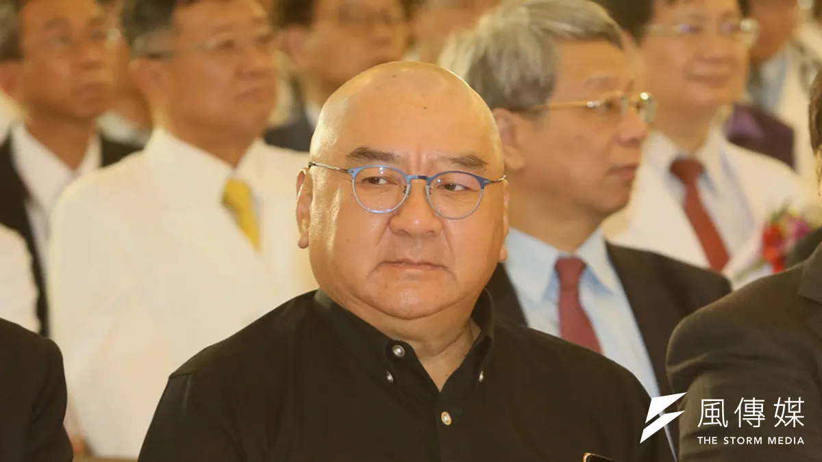 對於獨子尹崇堯被推舉為代理董事長,尹衍樑當初表示「樂觀其成」,但最後過不了金管會這關。(資料照片,柯承惠攝) 對於獨子尹崇堯被推舉為代理董事長,尹衍樑當初表示「樂觀其成」,但最後過不了金管會這關。(資料照片,柯承惠攝)