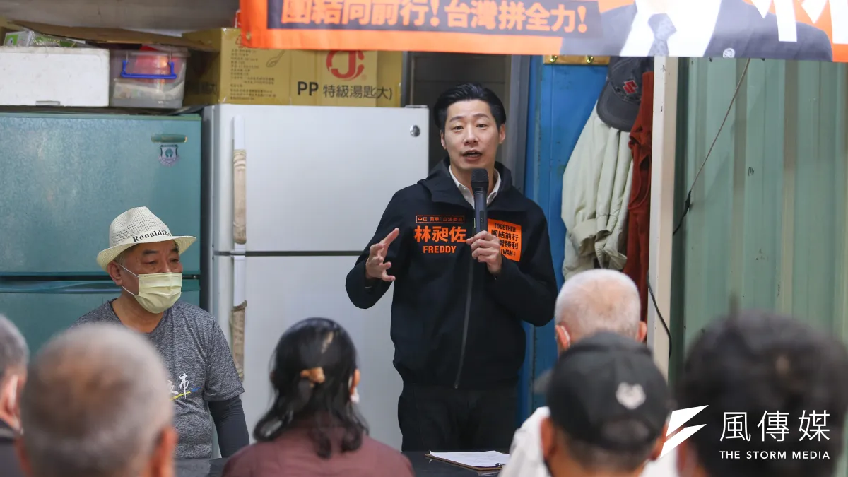 面對明年1月9日即將到來的罷免案投票,無黨籍立委林昶佐在近期努力召開反罷免講座,希望民眾能出來投下反對票。(資料照,顏麟宇攝)