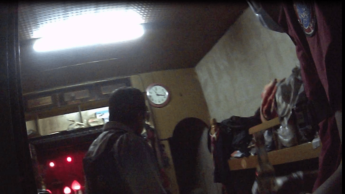 男子酒癮難耐誤食推拿藥酒 警消獲報即刻救援 男子酒癮難耐誤食推拿藥酒 警消獲報即刻救援