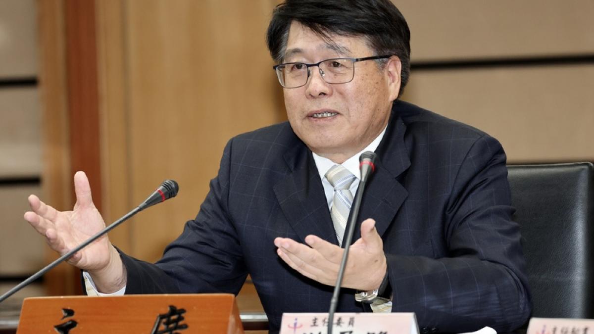 吳典蓉專欄:公投首戰!游盈隆秀才遇到兵