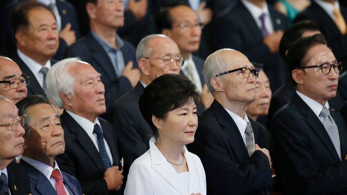 南韓總統朴槿惠15日出席光復70周年中央慶祝儀式(美聯社) 南韓總統朴槿惠15日出席光復70周年中央慶祝儀式(美聯社)