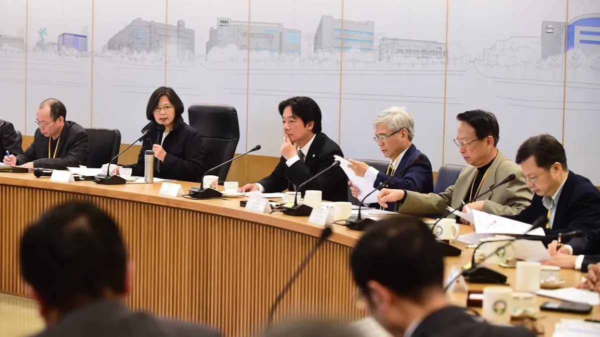 總統當選人蔡英文出席能源政策座談會。(蔡英文臉書)