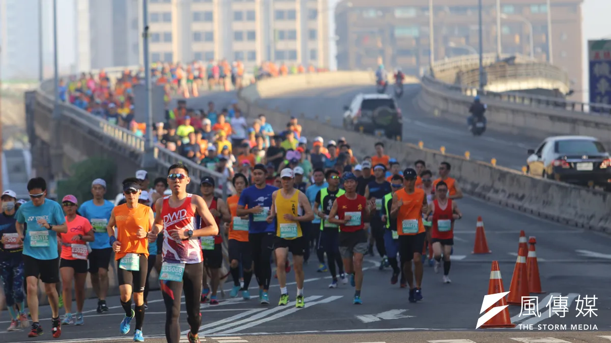 中博高架橋因高雄鐵路地下化工程,在今年活動結束後,將身退拆除並成為綠色廊道。(圖/徐炳文攝)