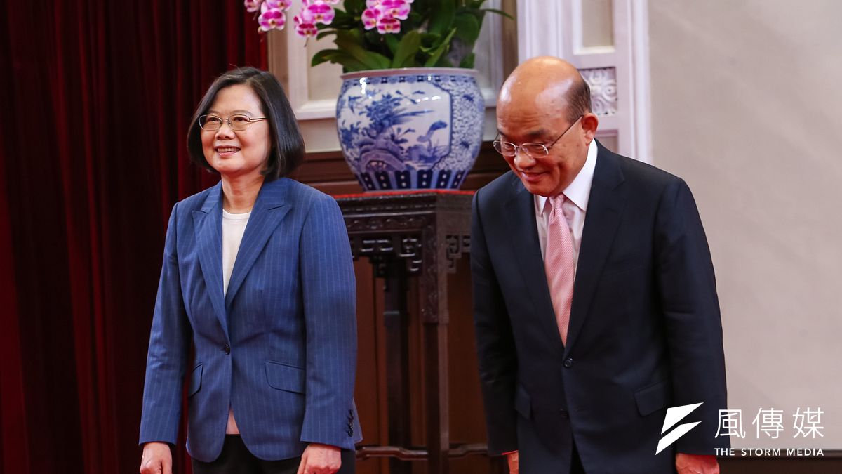 作者認為,總統府高調慰留蘇貞昌在先,而行政院低調「非實質性」總辭在後的程序,剝奪了國會立法權或媒體第四權。(資料照,顏麟宇攝) 作者認為,總統府高調慰留蘇貞昌在先,而行政院低調「非實質性」總辭在後的程序,剝奪了國會立法權或媒體第四權。(資料照,顏麟宇攝)