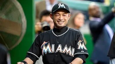 鈴木一郎快閃岩瀨仁紀退休儀式。(美聯社)