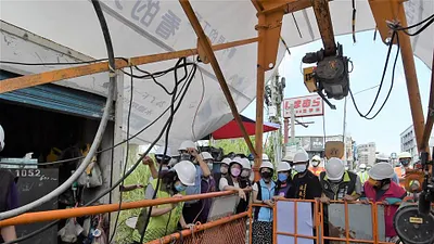 彰化縣長王惠美實際視察鹿港福興污水下水道系統管網第一期新建工程。(圖/彰化縣政府)