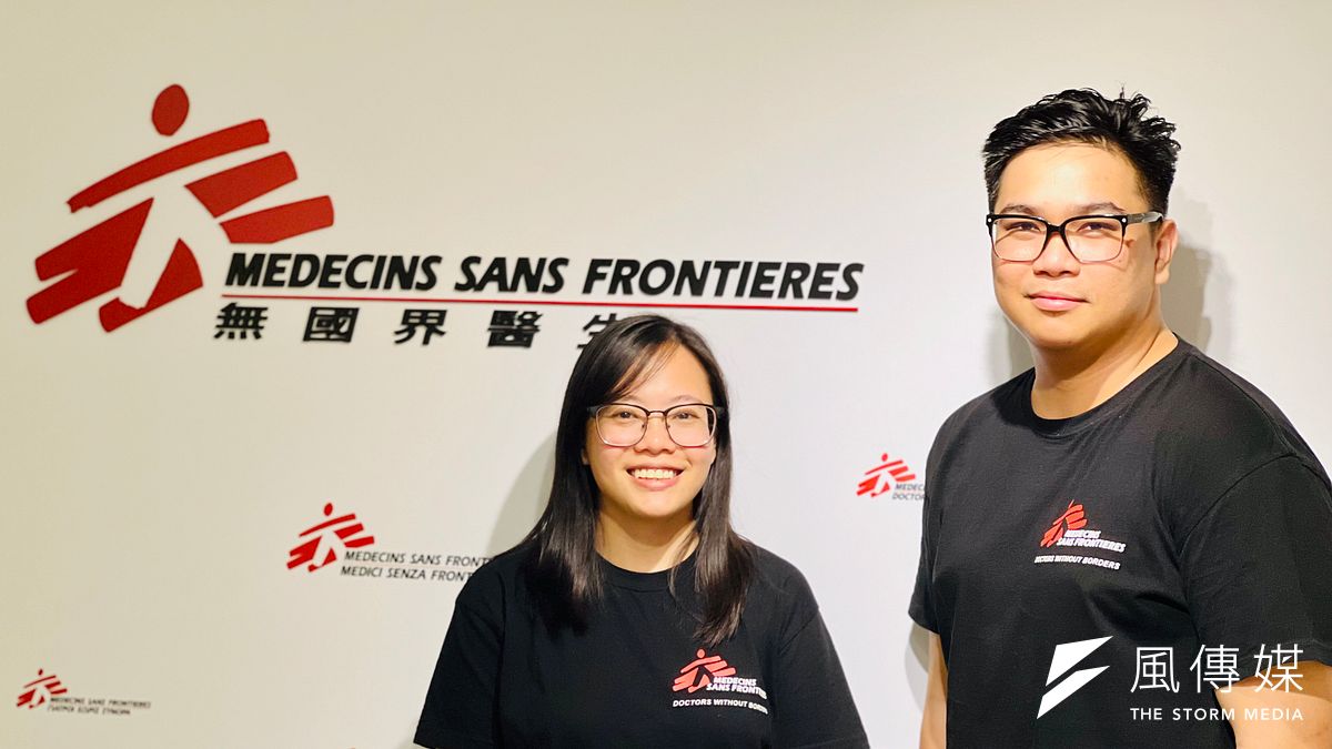 無國界醫生(MSF)菲律賓馬尼拉湯都區結核病專案人員嘉文(左)和洪特維洛斯。(簡恒宇攝) 無國界醫生(MSF)菲律賓馬尼拉湯都區結核病專案人員嘉文(左)和洪特維洛斯。(簡恒宇攝)