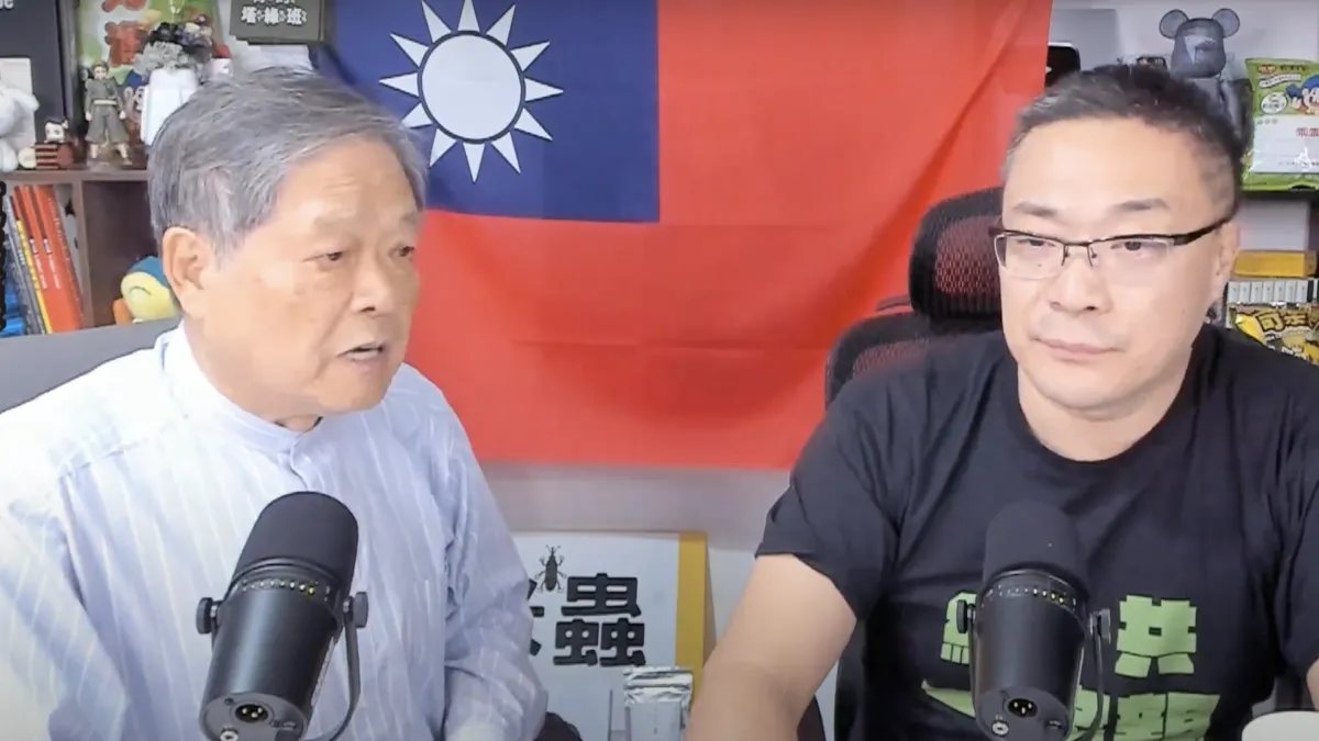 新竹縣前縣長范振宗(左)澄清,沒有說民進黨新竹市長候選人沈慧虹貪污。(截自YouTube頻道「朱學恒的阿宅萬事通事務所」直播)