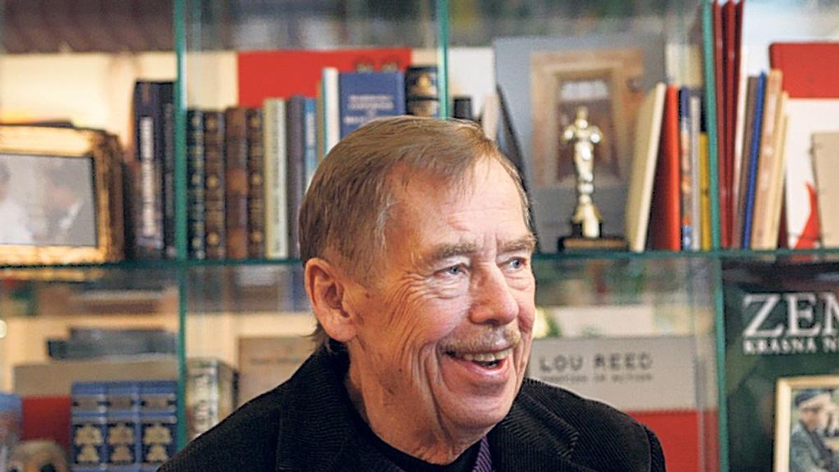 哈維爾(AP) 哈維爾(AP)