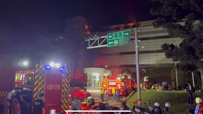 竹科園區緯創科技25日深夜10點多發生火警,竹市消防局出動19車、警義消106人前往搶救。(圖/新竹市政府提供)