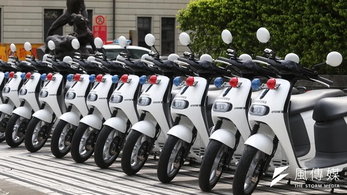 北市現有410輛「Gogoro警用機車」,已超過北市警用機車總數的10分之1。(蘇仲泓攝) 北市現有410輛「Gogoro警用機車」,已超過北市警用機車總數的10分之1。(蘇仲泓攝)