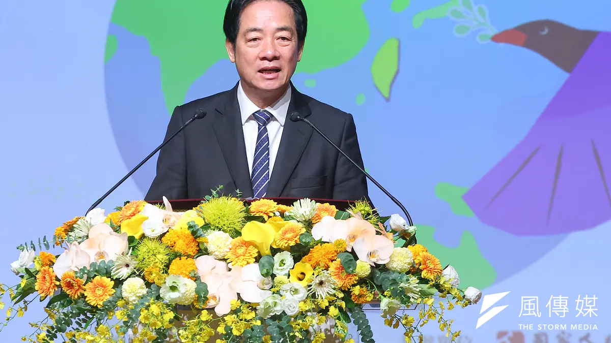 隨著 2026 臺灣地方選舉腳步逼近,各黨佈局戰略已然浮現。根據媒體人黃暐瀚分析,民進黨在這次選舉中不僅採取守勢,更展現出強烈的進攻意圖。(圖/顏麟宇攝) 隨著 2026 臺灣地方選舉腳步逼近,各黨佈局戰略已然浮現。根據媒體人黃暐瀚分析,民進黨在這次選舉中不僅採取守勢,更展現出強烈的進攻意圖。(圖/顏麟宇攝)