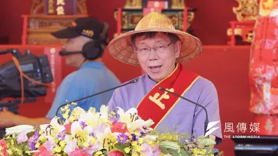 對於民進黨副秘書長林飛帆昨(26)日表示自己加入的是有人權價值的民進黨,台北市長柯文哲(見圖)今(27)日受訪時回應「他的意思是時代力量、社民黨都不支持人權還是怎樣?」(盧逸峰攝)