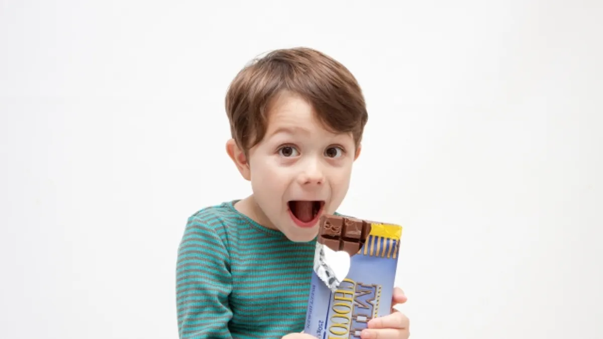 研究顯示,人體攝取糖份後,會暫時降低血液中生長激素的濃度,持續大約2~3小時。示意圖。(資料照,photoAC) 研究顯示,人體攝取糖份後,會暫時降低血液中生長激素的濃度,持續大約2~3小時。示意圖。(資料照,photoAC)