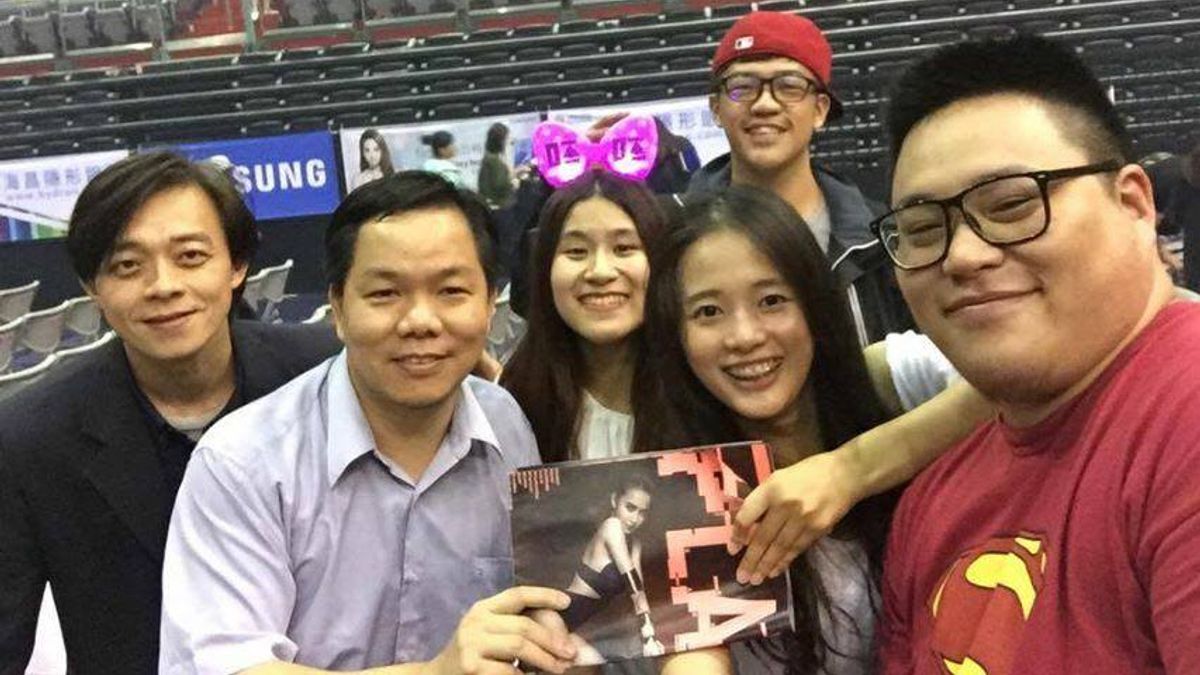 台灣藝術大學廣播電視系率領30名師生,臨場觀摩台北小巨蛋「蔡依林2015 Play世界巡迴演唱會」,分析演唱會製作及背後秘辛。(台藝大廣電系提供) 台灣藝術大學廣播電視系率領30名師生,臨場觀摩台北小巨蛋「蔡依林2015 Play世界巡迴演唱會」,分析演唱會製作及背後秘辛。(台藝大廣電系提供)