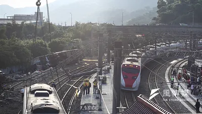 製造普悠瑪號的日本車輛製造公司今天表示,如果駕駛關閉安全裝置,相關訊息應該會自動傳輸到行控中心,但因設計有疏失,所以沒有自動傳輸訊息。這是台鐵普悠瑪事故後,製造商首度坦承設計疏失。(資料照,陳品佑攝)