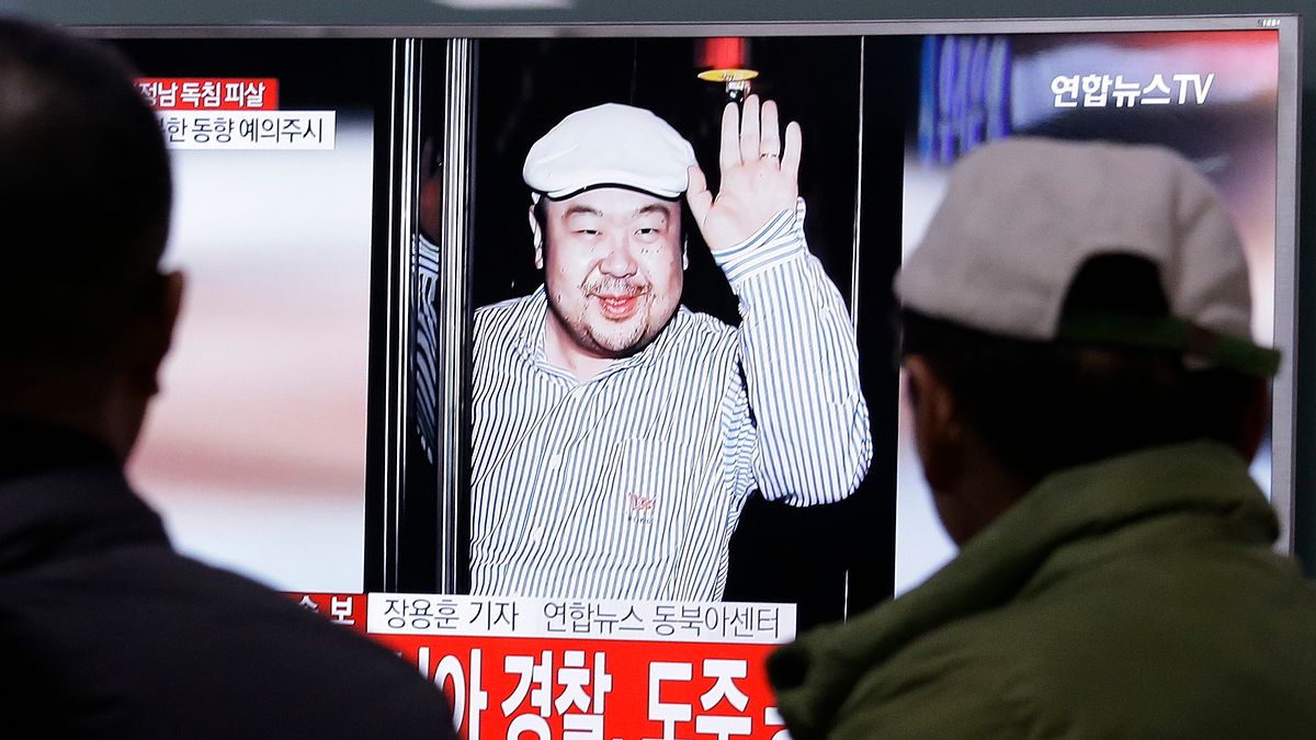 金正男遇害的消息,成為14日晚間南韓的熱門新聞。(美聯社) 金正男遇害的消息,成為14日晚間南韓的熱門新聞。(美聯社)