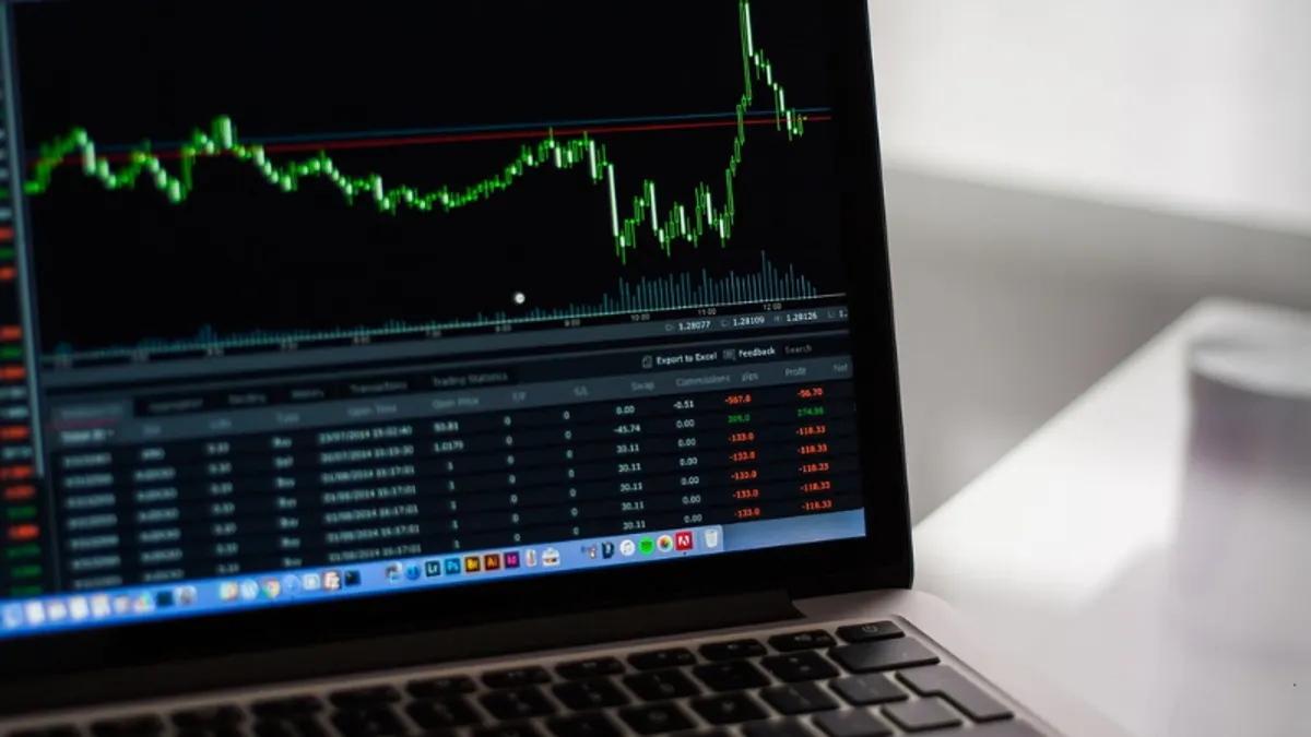 想靠投資0050存到1431萬退休金,需要要多久時間?專家解答:這和你的運氣有關!(示意圖/Pixabay)