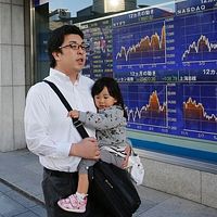 プラザ合意から40年――日本経済を誰が「殺した」のか、答えはなお見えない。(写真/AP通信) プラザ合意から40年――日本経済を誰が「殺した」のか、答えはなお見えない。(写真/AP通信)