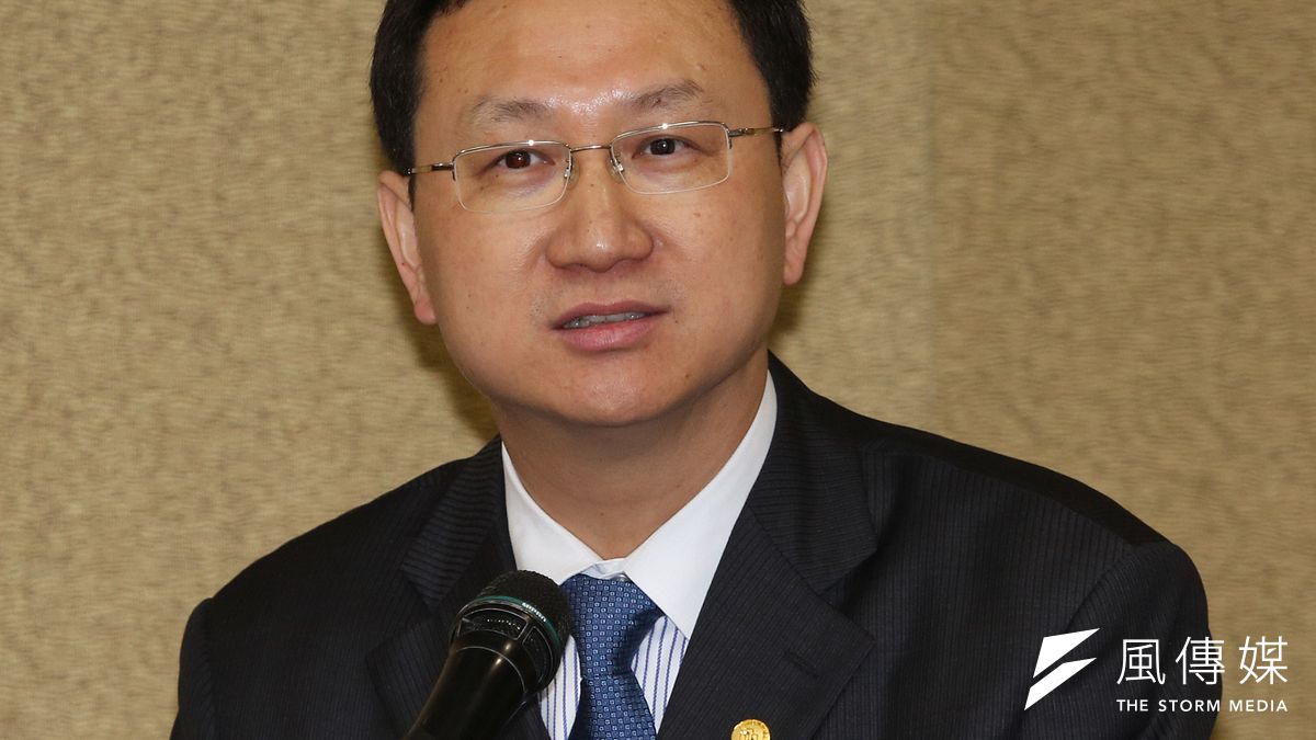 準閣揆林全表示,會找童振源是因有人推薦,童熟悉政府部門,與媒體互動、表達不錯,該人事考量與兩岸沒有關係。(資料照,余志偉攝) 準閣揆林全表示,會找童振源是因有人推薦,童熟悉政府部門,與媒體互動、表達不錯,該人事考量與兩岸沒有關係。(資料照,余志偉攝)