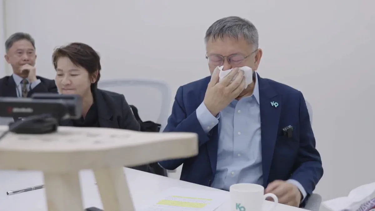 藍白合劇情懸疑,民眾黨總統參選人柯文哲還為此落淚,成近期議題焦點。(民眾黨提供)