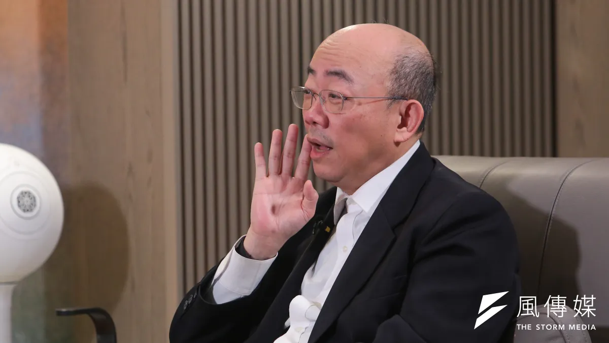 耶魯大學政治學博士郭正亮1日出席黃暐瀚《下班瀚你聊》政論節目。(顏麟宇攝)