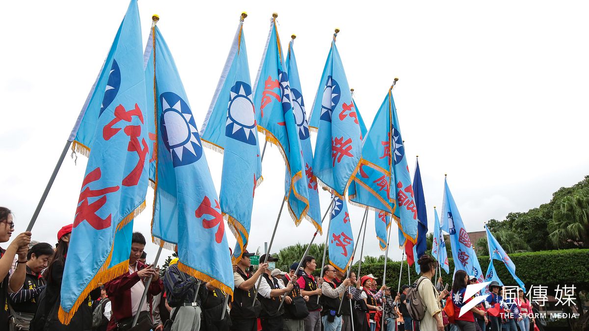 八百壯士反年改遊行。(顏麟宇攝) 八百壯士反年改遊行。(顏麟宇攝)