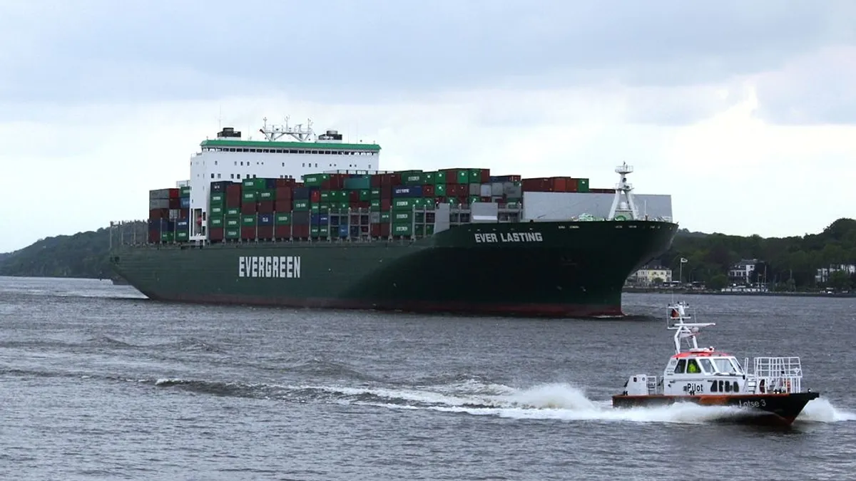 PTT航海王發文分享2021年年報,財產直接暴增10倍,總淨值獲利達到了50億。(示意圖/維基百科 作者:Heide-Daniel)