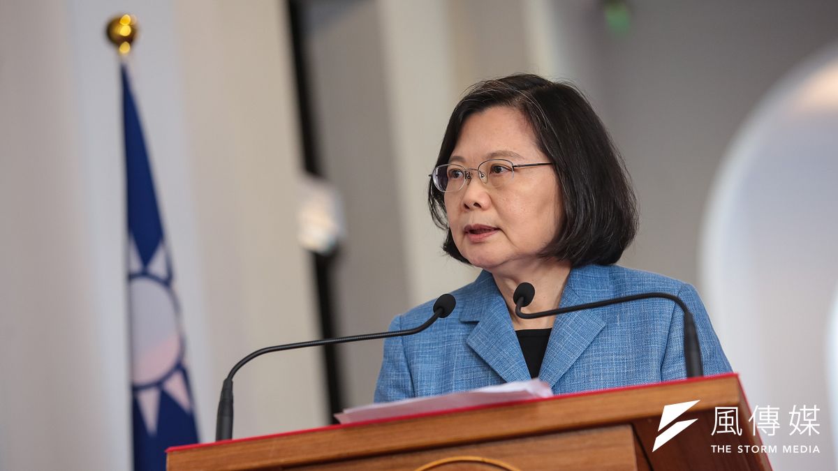 總統蔡英文已宣布競選連任。台灣民意基金會27日公布最新民調,無論在何種對戰組合,都位居劣勢,排名墊底。(資料照,顏麟宇攝) 總統蔡英文已宣布競選連任。台灣民意基金會27日公布最新民調,無論在何種對戰組合,都位居劣勢,排名墊底。(資料照,顏麟宇攝)