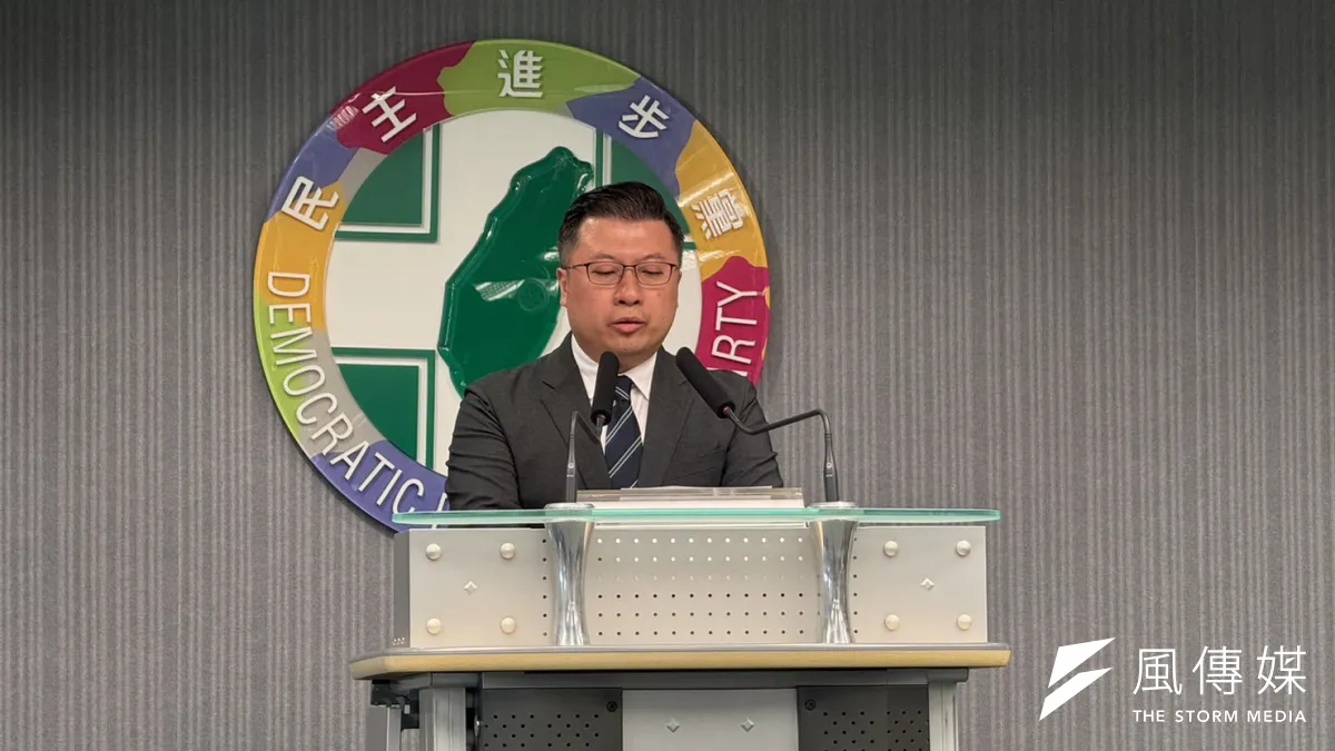 針對藍白兩黨譏諷民進黨政府成立的國家隊是「詐騙國家隊」,民進黨發言人張志豪(見圖)列舉藍白兩黨涉貪、涉黑黨員,反問那藍白又是什麼隊。(資料照,黃信維攝)