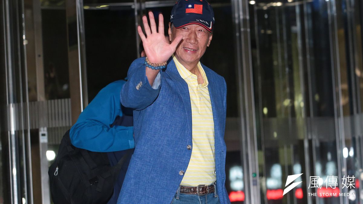 媒體人陳揮文痛批,鴻海創辦人郭台銘(見圖)此時打蔡政府擋疫苗「很缺德」,只是為了獲國民黨徵召參選2024總統,而非真的為了打民進黨。(資料照,顏麟宇攝) 媒體人陳揮文痛批,鴻海創辦人郭台銘(見圖)此時打蔡政府擋疫苗「很缺德」,只是為了獲國民黨徵召參選2024總統,而非真的為了打民進黨。(資料照,顏麟宇攝)