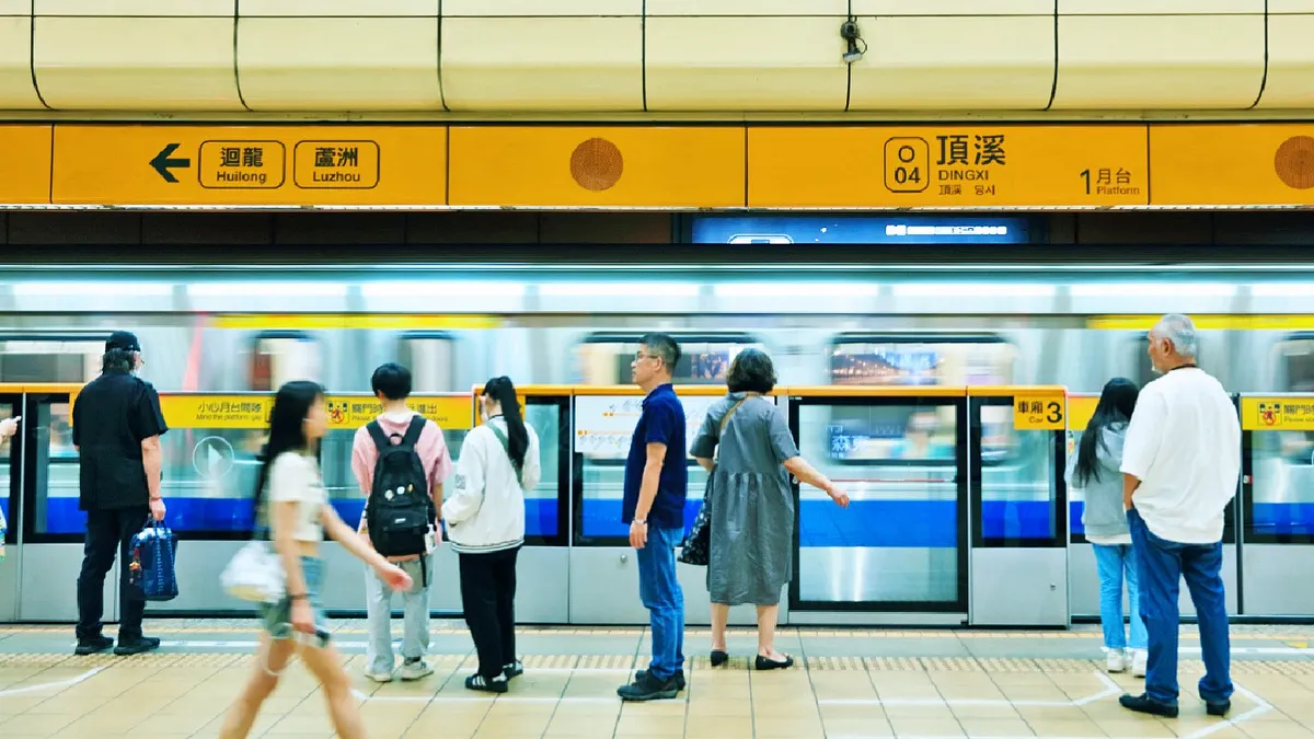 新北第一環共享台北生活圈優勢,優越地段在盤整期凸顯抗跌性。 新北第一環共享台北生活圈優勢,優越地段在盤整期凸顯抗跌性。