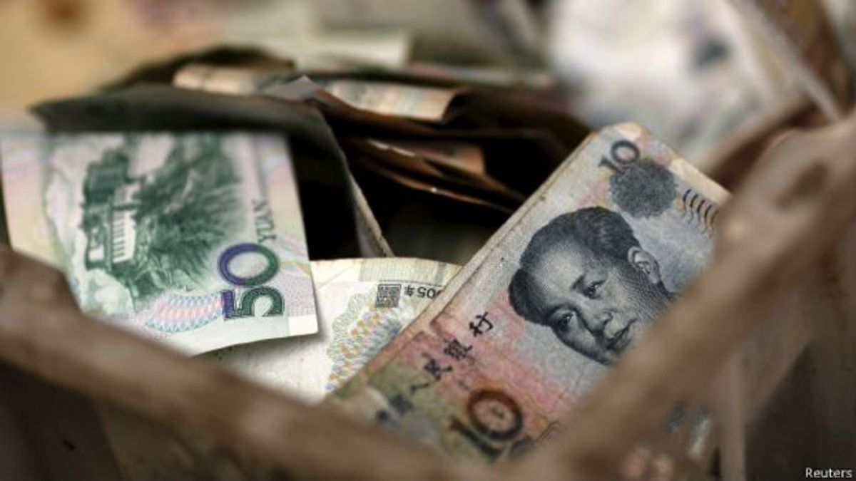 分析人士認為,半年來中國央行連續降息之舉,意在抵抗經濟下行的壓力和低通貨膨脹率的風險。(BBC中文網) 分析人士認為,半年來中國央行連續降息之舉,意在抵抗經濟下行的壓力和低通貨膨脹率的風險。(BBC中文網)