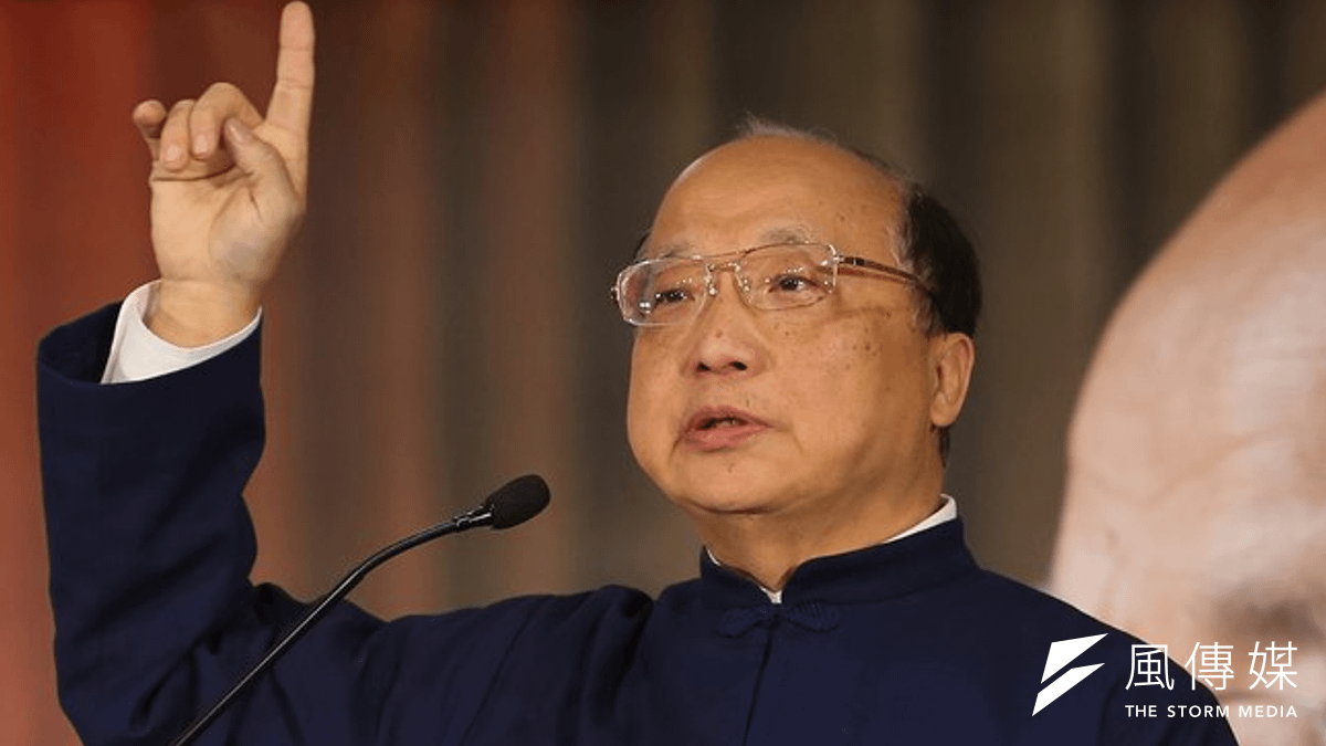 胡志強5日下午將在市議會宣布參選連任,徐中雄、黃國榮、蔡炳坤3位副市長將陪同,展現市府團結拼連任的決心。(余志偉攝) 胡志強5日下午將在市議會宣布參選連任,徐中雄、黃國榮、蔡炳坤3位副市長將陪同,展現市府團結拼連任的決心。(余志偉攝)