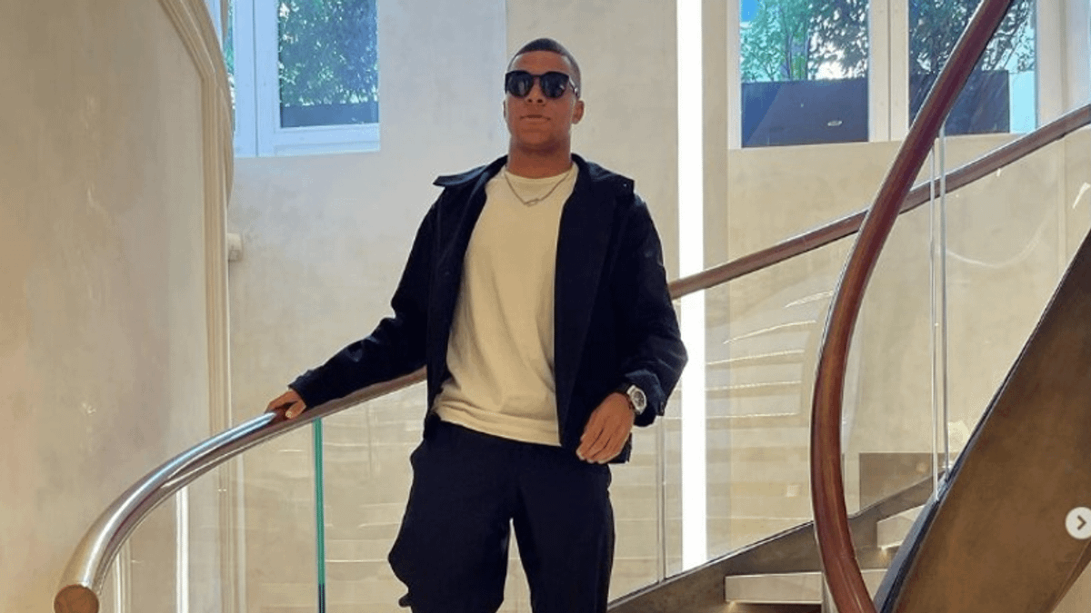姆巴佩在巴黎市中心黃金地區買下雙層頂樓豪宅。(圖/翻攝自Kylian Mbappé IG) 姆巴佩在巴黎市中心黃金地區買下雙層頂樓豪宅。(圖/翻攝自Kylian Mbappé IG)