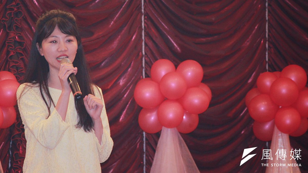 針對民進黨總統初選,台北市議員高嘉瑜認為,黨內若使用霸王條款終止初選,將會對民進黨造成很大的傷害。(資料照,方炳超攝) 針對民進黨總統初選,台北市議員高嘉瑜認為,黨內若使用霸王條款終止初選,將會對民進黨造成很大的傷害。(資料照,方炳超攝)