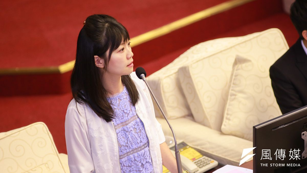 針對民進黨總統初選確定延後,台北市議員高嘉瑜表示,一再延後初選期程,已違反民主制度。(資料照,簡必丞攝) 針對民進黨總統初選確定延後,台北市議員高嘉瑜表示,一再延後初選期程,已違反民主制度。(資料照,簡必丞攝)