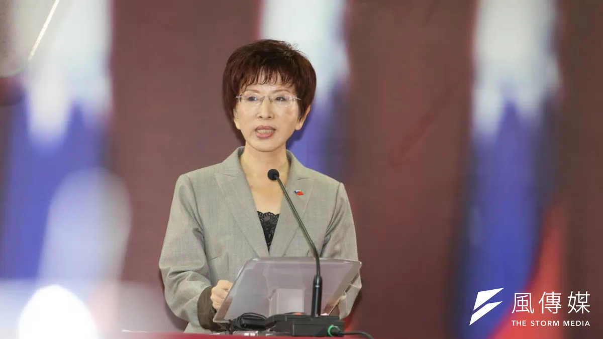 國民黨總統參選人洪秀柱6日下午4時在國民黨中央競選辦公室召開「奮勇向前」記者會,強調「寧願戰死在總統選舉的凶險疆場,也不願辜負國人對我追求民主的期盼」。(陳泊雁攝)