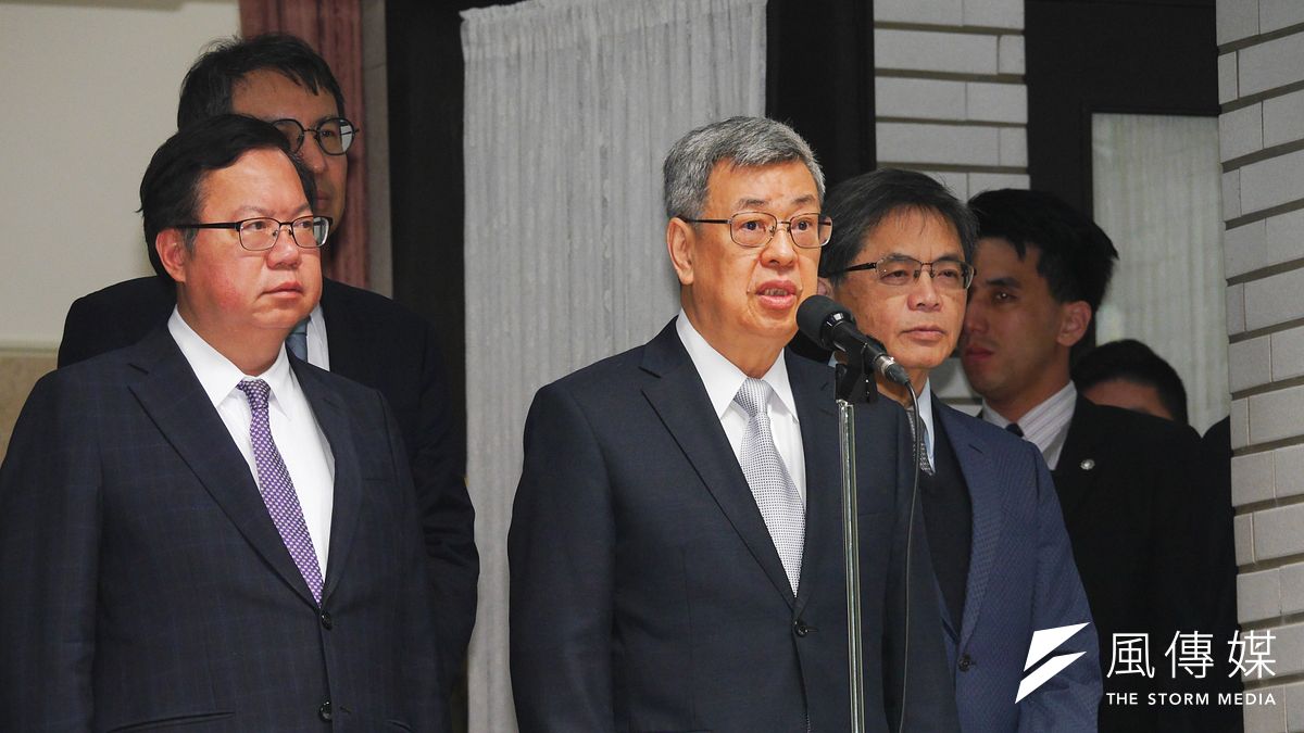 台電研擬爭取4月調漲電價,行政院長陳建仁今(20)日受訪說,會交給電價審議委員會深入討論,所有電費調漲會透明公開跟民眾報告,台電已盡最大努力。(蔡親傑攝) 台電研擬爭取4月調漲電價,行政院長陳建仁今(20)日受訪說,會交給電價審議委員會深入討論,所有電費調漲會透明公開跟民眾報告,台電已盡最大努力。(蔡親傑攝)