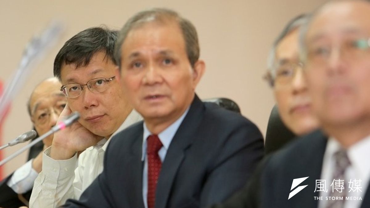 陳水扁醫療小組11日舉行記者會,公布前總統陳水扁的健康報告,認為扁的情況的確到了應該居家療養的程度。(吳逸驊攝) 陳水扁醫療小組11日舉行記者會,公布前總統陳水扁的健康報告,認為扁的情況的確到了應該居家療養的程度。(吳逸驊攝)