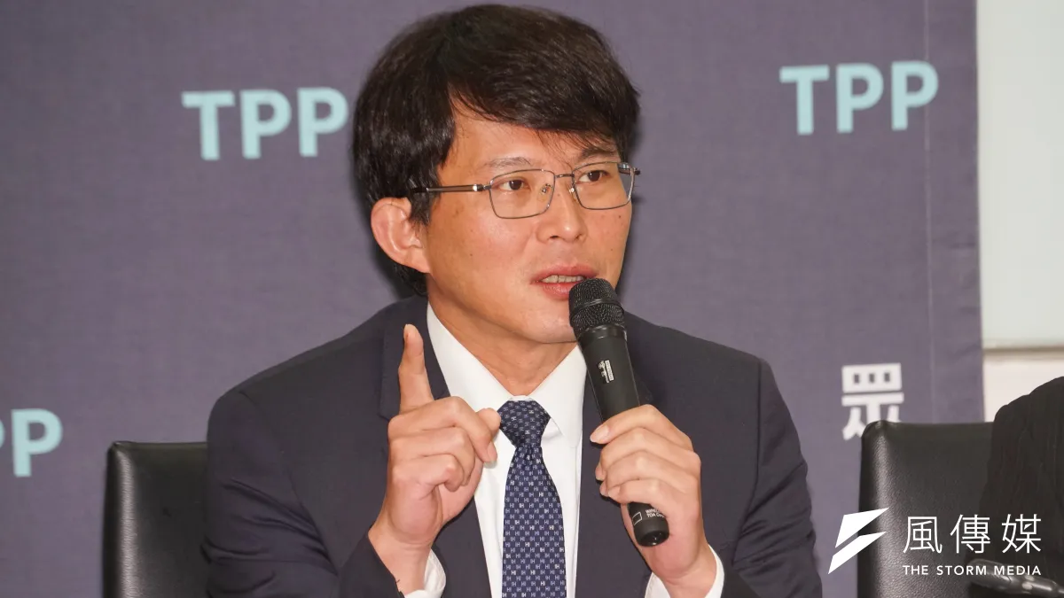 民眾黨立院黨團總召黃國昌表明,努力讓自己在新北成為最好的選擇。(資料照,蔡親傑攝)