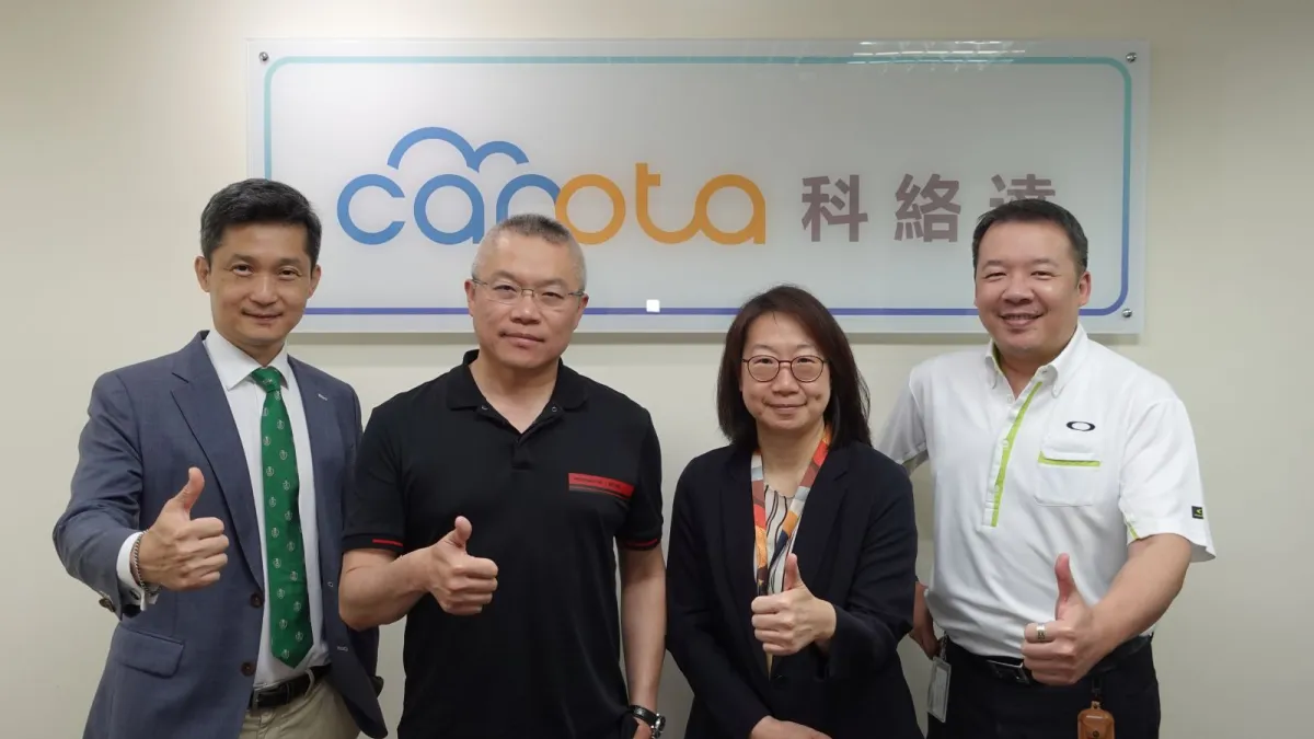 NTT DATA大中華區雲計算事業群總經理林哲瑩(左起)、科絡達執行長吳柏儀、Oracle NetSuite台灣總經理林婉玲、科絡達總經理長安弘勳於專案啟動會議合影。(圖/NTT DATA提供)