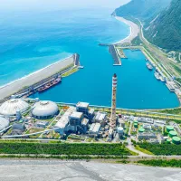 花蓮和平電廠為北東電網穩定供電的關鍵,目前供應宜蘭約95%、新北約20%的用電。(資料照,和平電力官網) 花蓮和平電廠為北東電網穩定供電的關鍵,目前供應宜蘭約95%、新北約20%的用電。(資料照,和平電力官網)