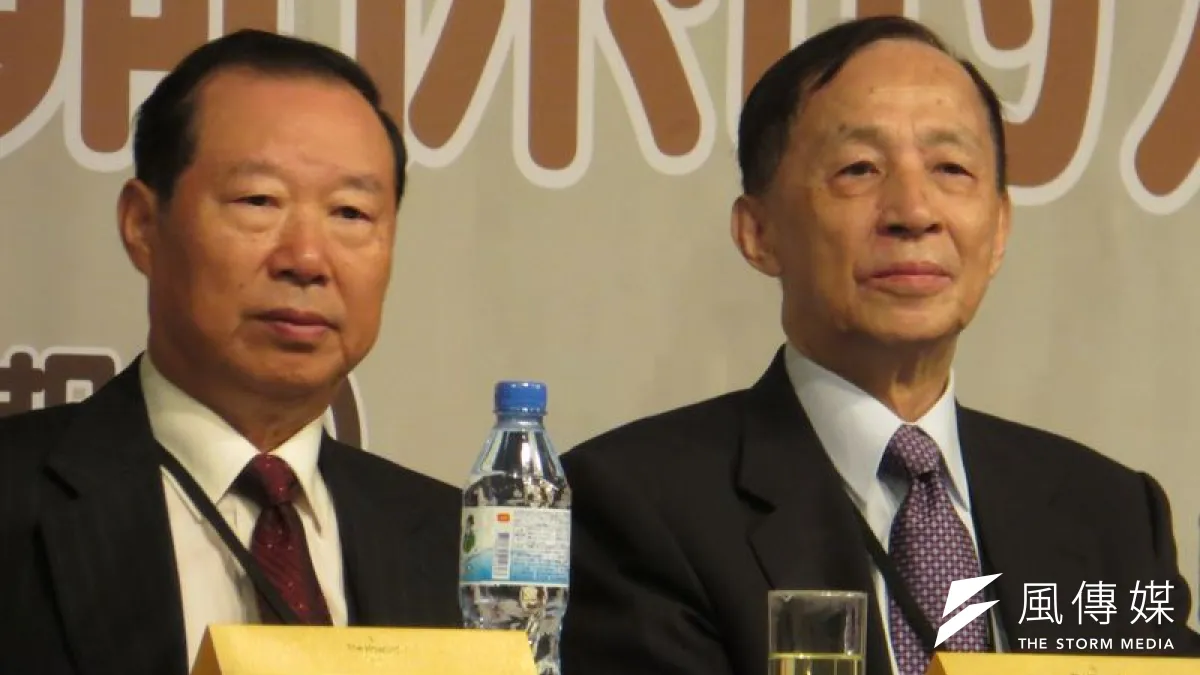 前海協會副會長王在希(左)表示,政黨輪替不影響兩岸關係進展。(仇佩芬攝)