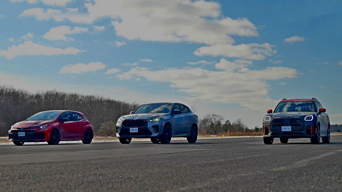 300匹掀背與休旅的對決,BMW X2 M35i vs. Mini Countryman JCW vs. Toyota GR Corolla 300匹掀背與休旅的對決,BMW X2 M35i vs. Mini Countryman JCW vs. Toyota GR Corolla