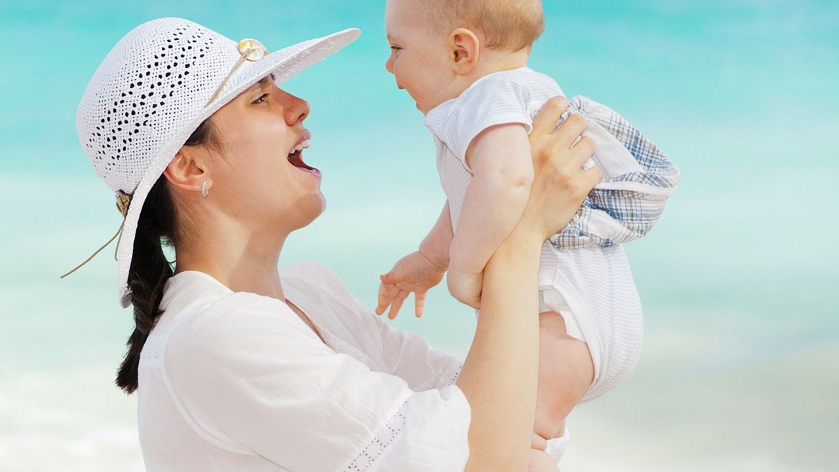 鴻海內部啟動育兒獎勵金,只要符合相關資格就可請領,最高每月可領2.4萬新台幣。(示意圖/pixabay) 鴻海內部啟動育兒獎勵金,只要符合相關資格就可請領,最高每月可領2.4萬新台幣。(示意圖/pixabay)