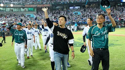 Lamigo桃猿在昨晚舉辦告別賽,正式向球迷說再見。 (圖片取自Lamigo桃猿粉專)