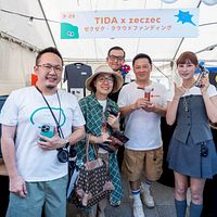 文化部の王時思次長、中華文化総会の李厚慶秘書長、YouTuberの阿部マリアが工業デザインブース前で記念撮影に臨む。(写真/中華文化総会) 文化部の王時思次長、中華文化総会の李厚慶秘書長、YouTuberの阿部マリアが工業デザインブース前で記念撮影に臨む。(写真/中華文化総会)