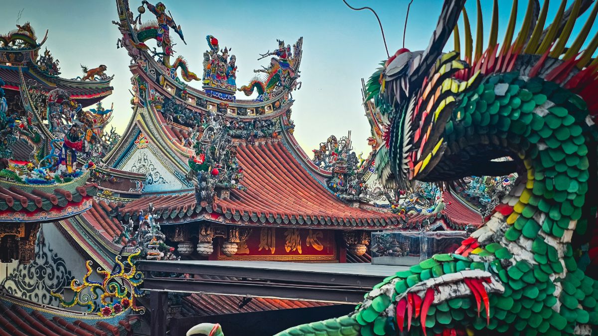 武德宮、烘爐地輸了!台灣最靈驗的財神廟TOP 10冠軍「正財偏財都靈驗」:補財庫首選